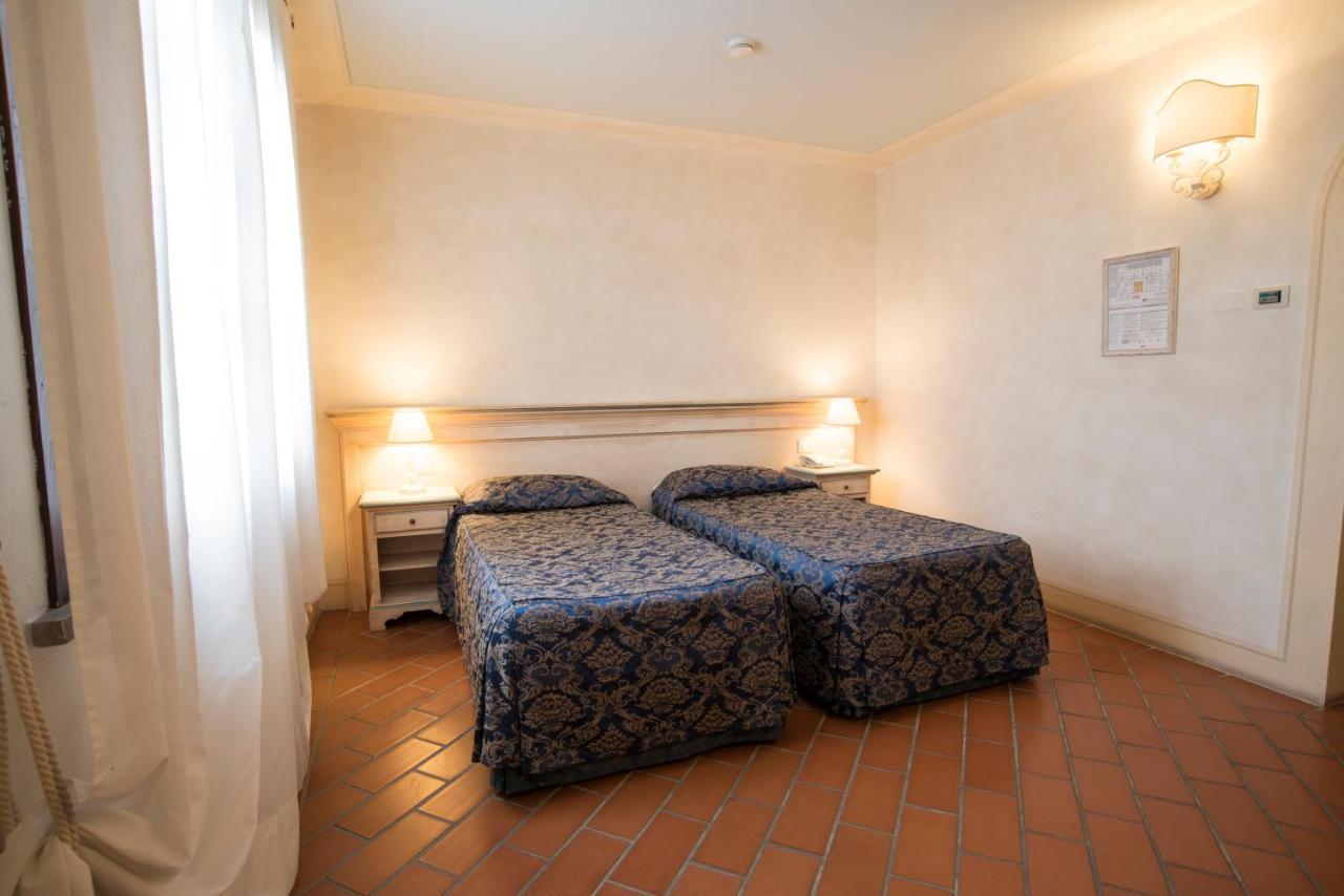 Park Hotel Santa Maria a Monte Kültér fotó