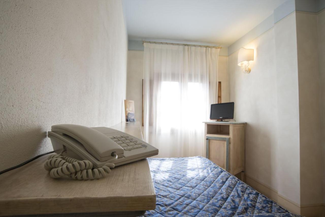 Park Hotel Santa Maria a Monte Kültér fotó